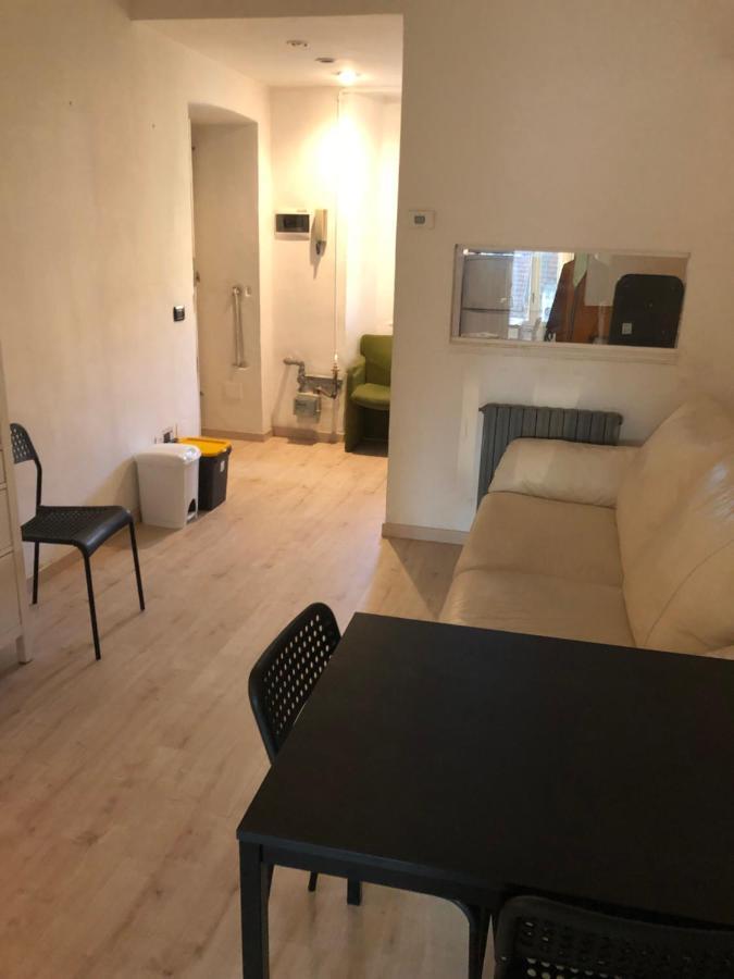 Charming 1-Bed Apartment In Milano מראה חיצוני תמונה