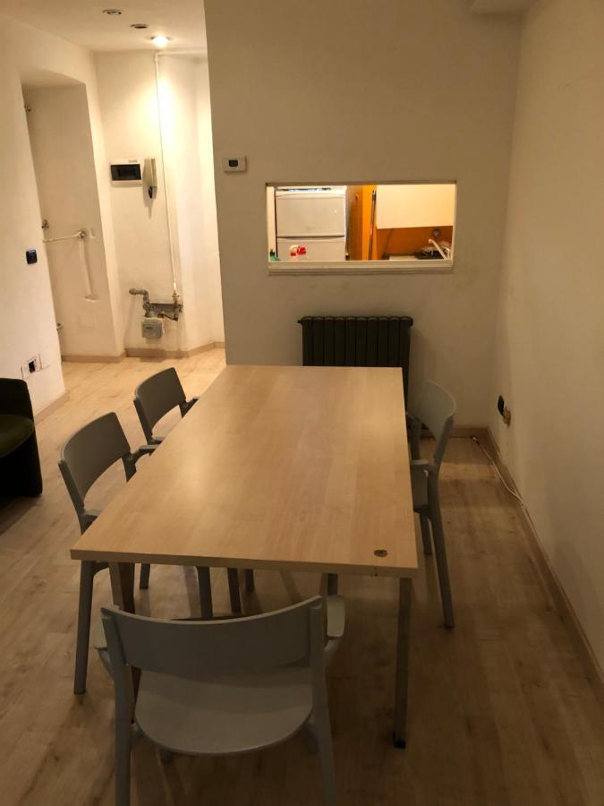 Charming 1-Bed Apartment In Milano מראה חיצוני תמונה